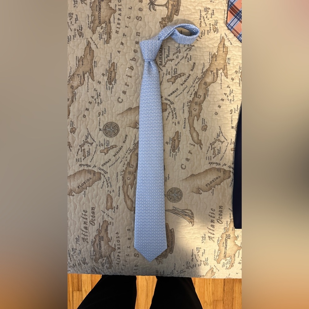 Vineyard Vines Whale Print Tie